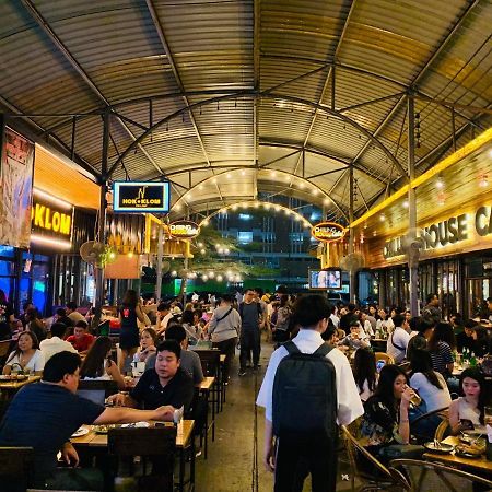 Oasis Cafe And Nap Pansiyon Bangkok Dış mekan fotoğraf