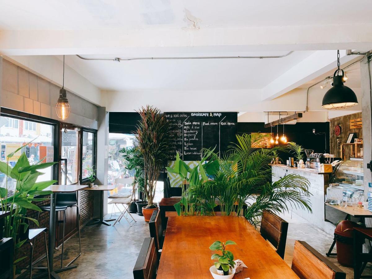 Oasis Cafe And Nap Pansiyon Bangkok Dış mekan fotoğraf