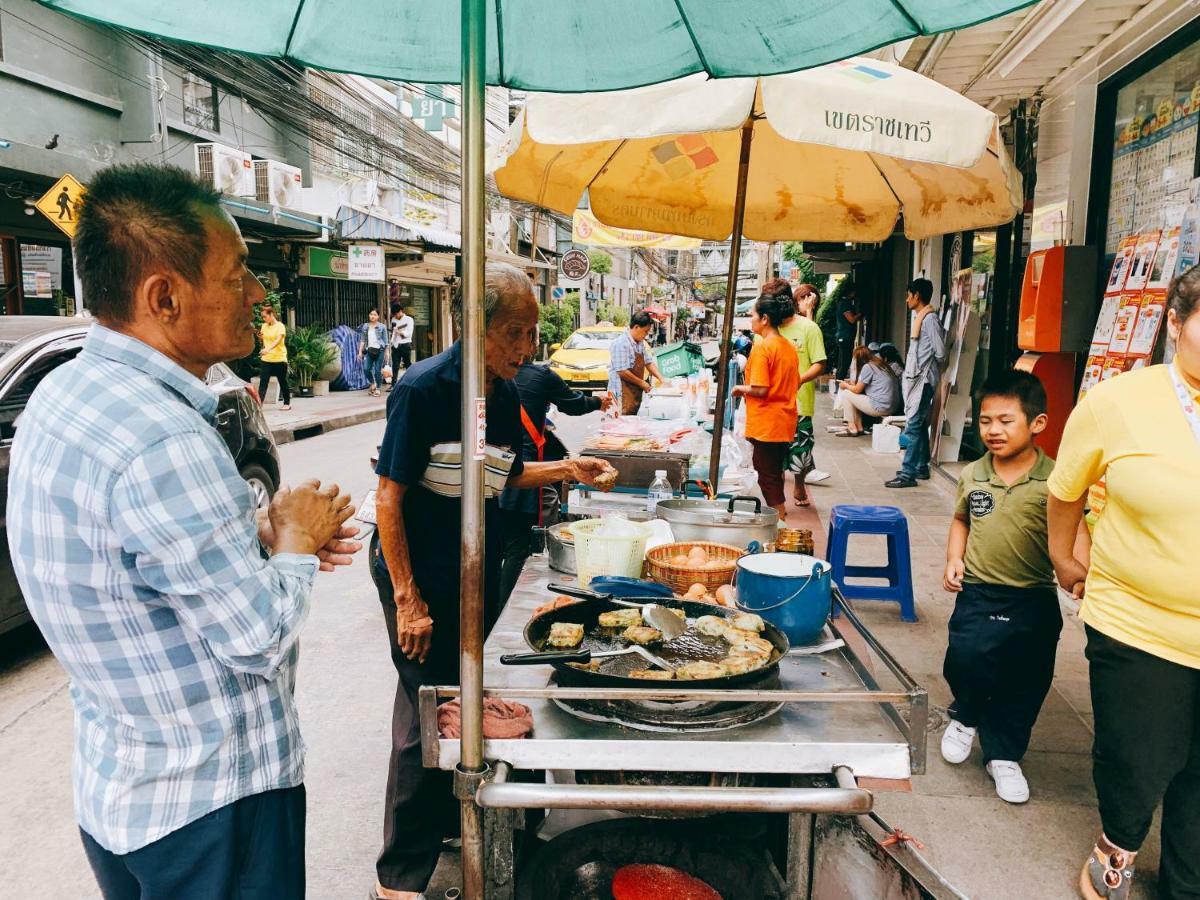 Oasis Cafe And Nap Pansiyon Bangkok Dış mekan fotoğraf