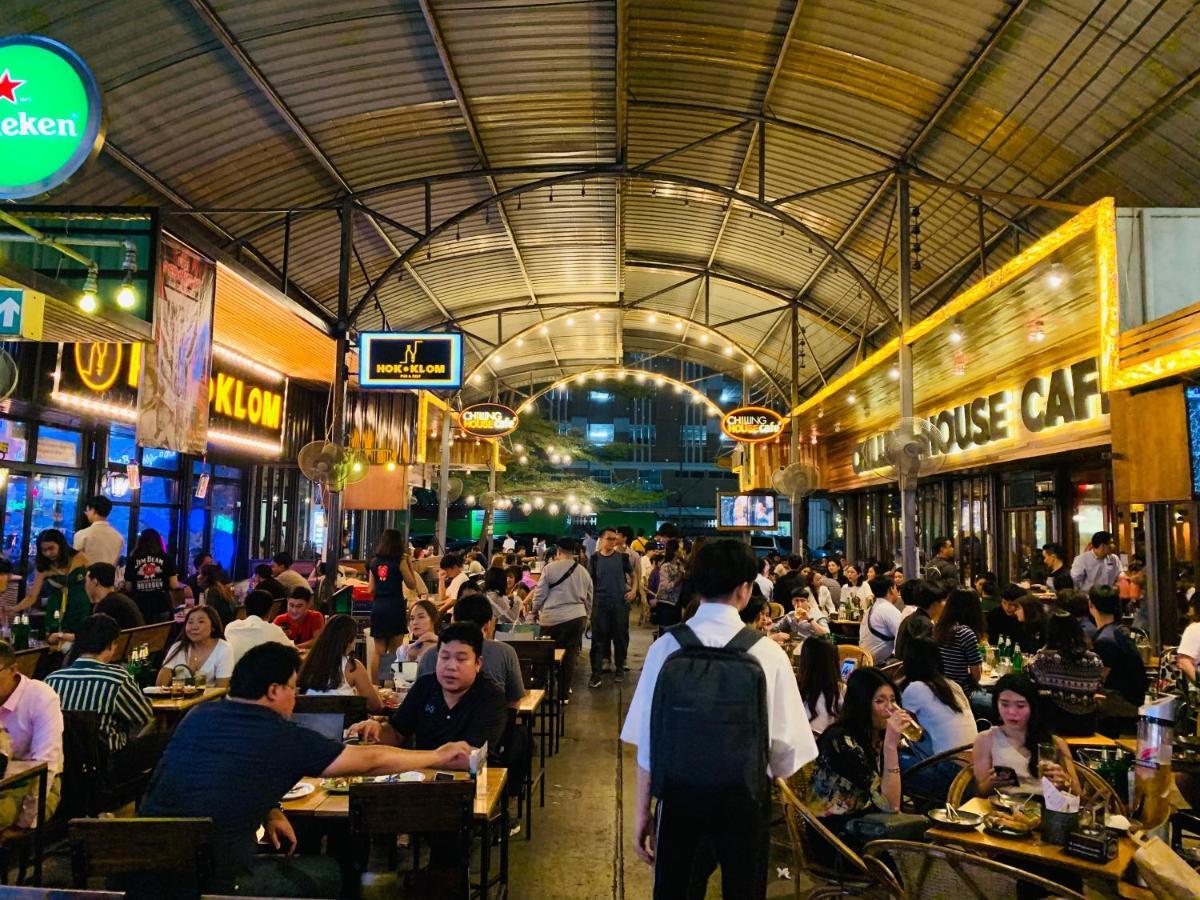 Oasis Cafe And Nap Pansiyon Bangkok Dış mekan fotoğraf